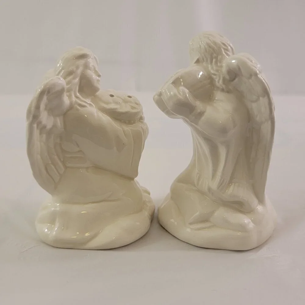 Vintage McConnell Talus Collectible Ceramic Angels Salt & Pepper Shaker Set